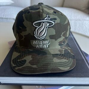 Mitchell & Ness Camo Miami Heat Snapback Hat